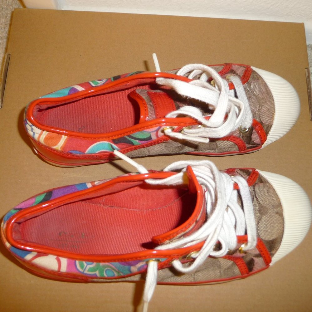 Genuine Coach Zorra Women's Size 6.5 Signature Fabric Lace Up Sneakers - Picture 4 of 12